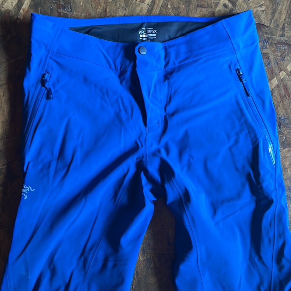 Arc’teryx Ski Pants Mens 34 Reg or Large